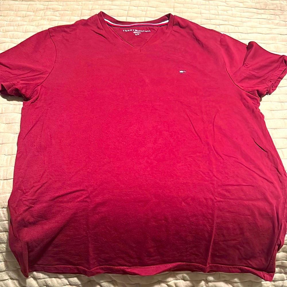 Tommy Hilfiger T shirt